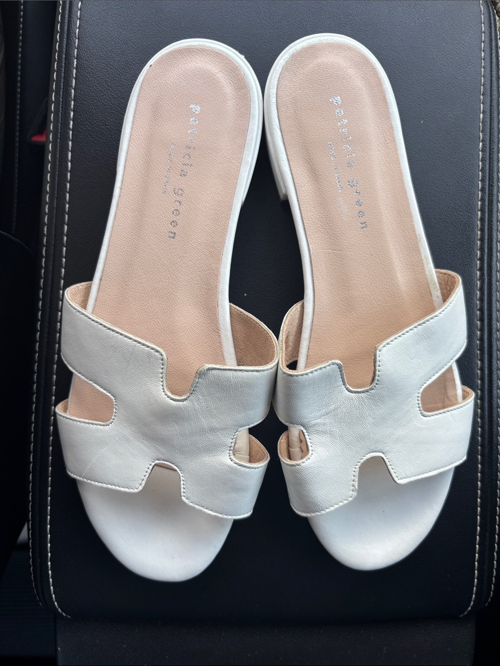 Patricia Green White Leather Hallie  Cutout Slide Sandals 7.  Like brand new!